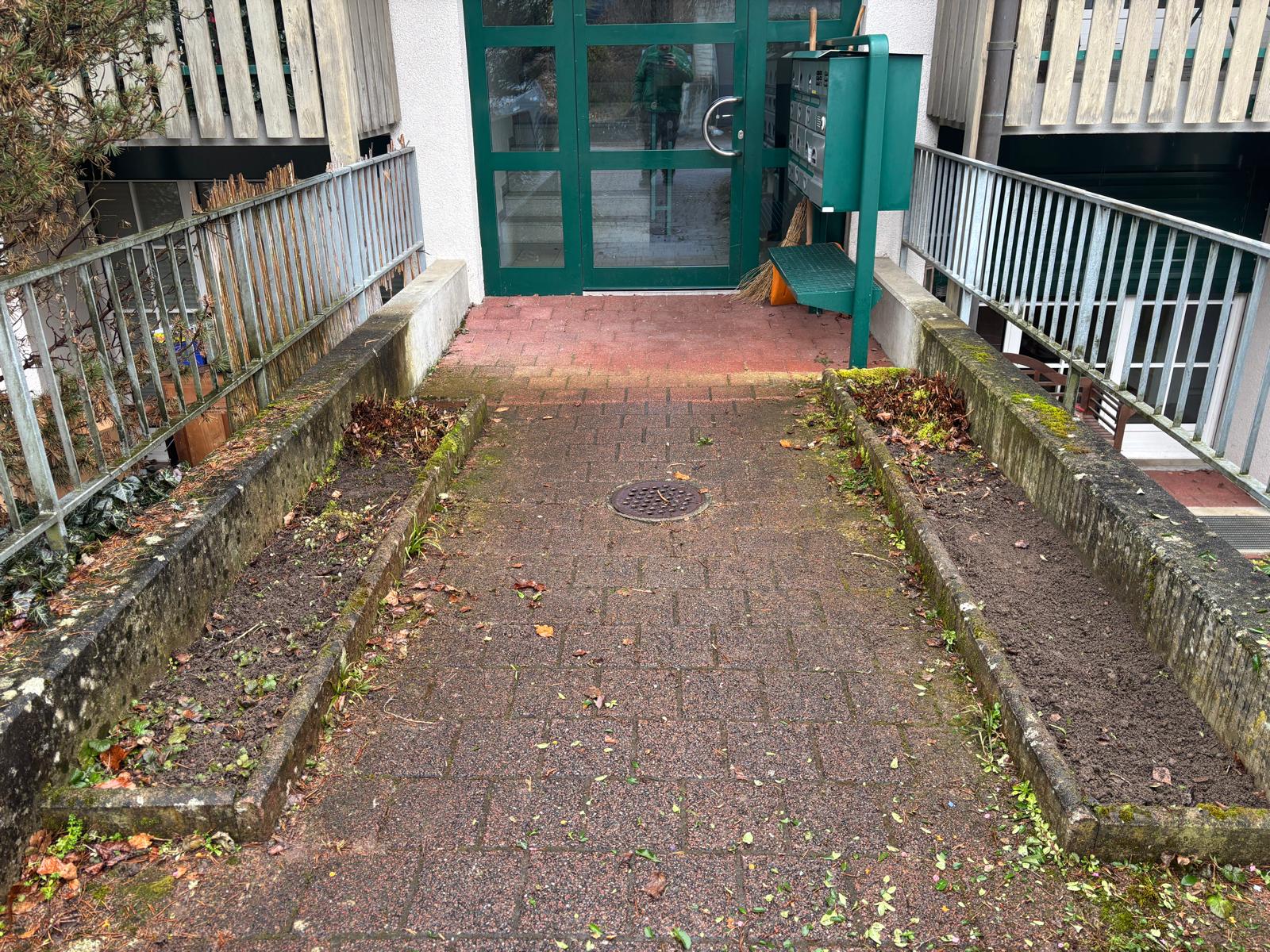 Eingangsbereich vor Sanierung